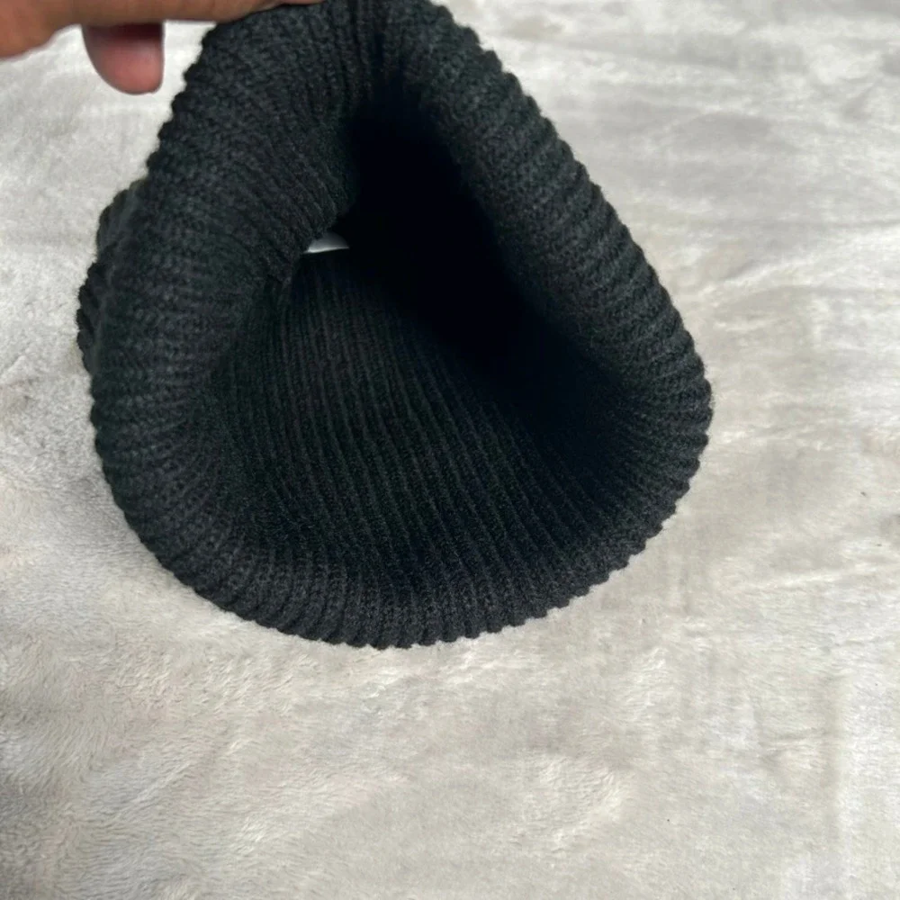 NWT Moncler Berretto Tricot 100% Wool Unisex Beanie Brand New AUTHENTIC Designer - Picture 5 of 8